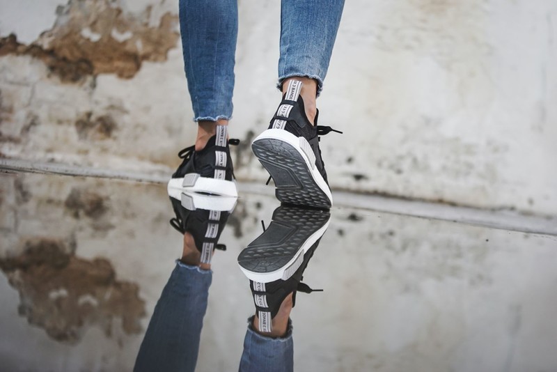 Adidas nmd fashion women hotsell